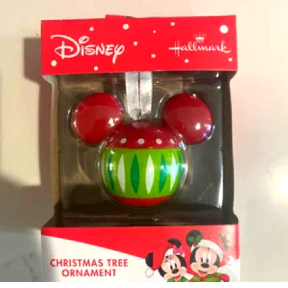 DISNEY CHRISTMAS TREE ORNAMENT